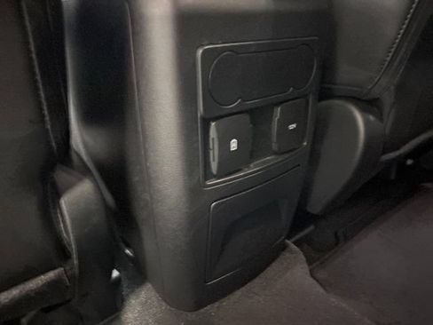 Used 2024 Ford Explorer XLT w/ Equipment Group 202A AWD/4WD image 35