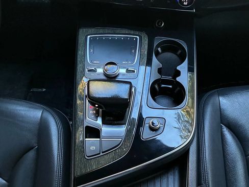 Used 2017 Audi Q7 3.0T Premium Plus image 20