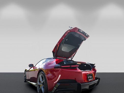 Certified 2025 Ferrari 12Cilindri RWD image 22
