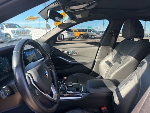 Used 2021 BMW 330i xDrive Sedan w/ Convenience Package image 19