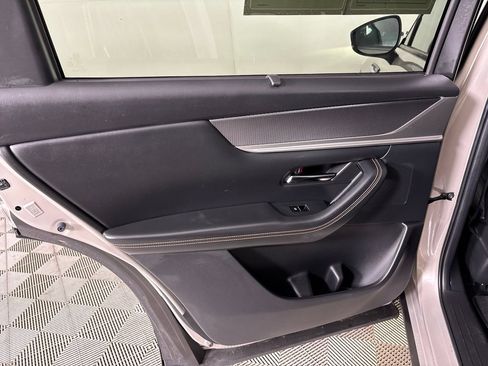 Used 2024 MAZDA CX-90 Plug-In Hybrid w/ Preferred AWD/4WD image 19