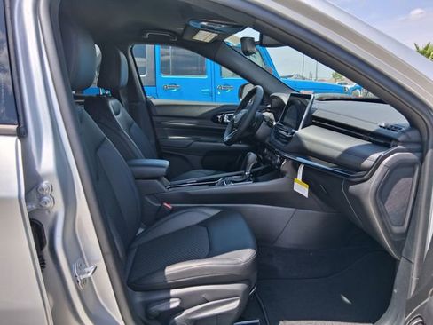 New 2026 Jeep Compass Latitude image 25