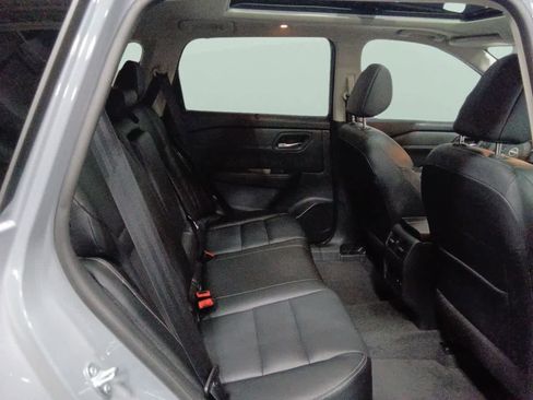 Used 2024 Nissan Rogue SL w/ SL Premium Package image 23