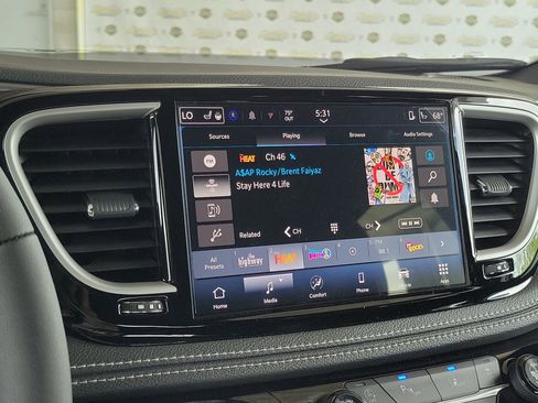 New 2026 Chrysler Pacifica Select image 26