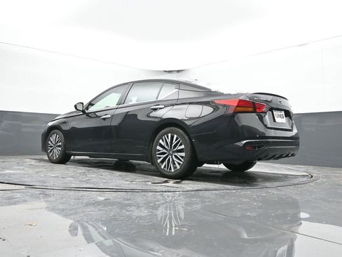 Used 2024 Nissan Altima 2.5 SV image 48