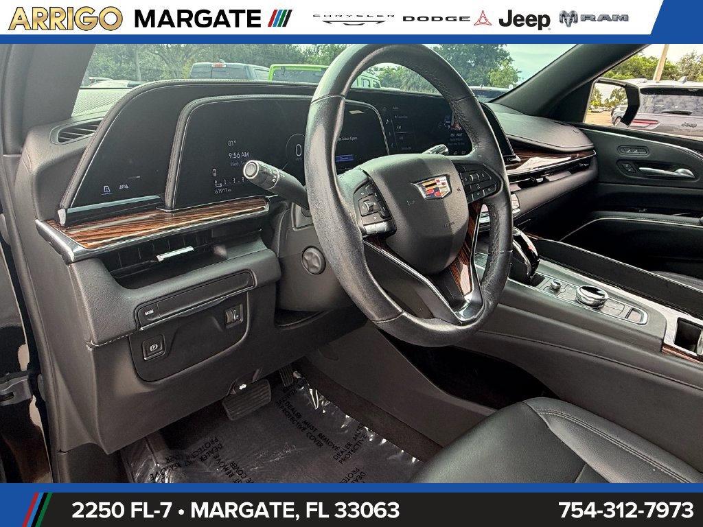 Used 2023 Cadillac Escalade ESV Luxury RWD image 10