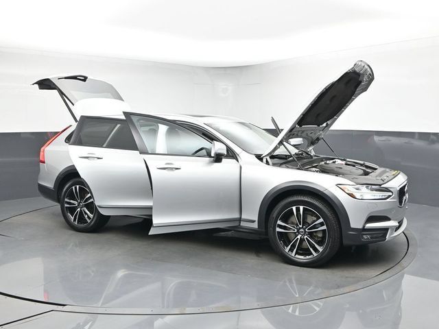 Used 2018 Volvo V90 T5 Cross Country w/ Plus Package AWD/4WD image 50