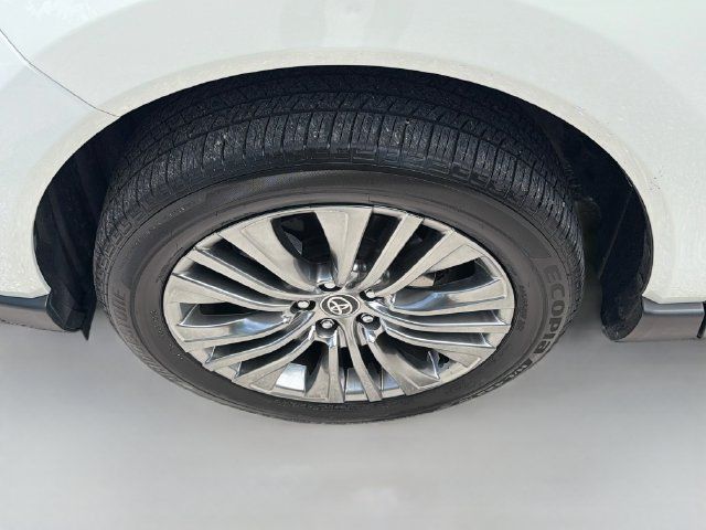 Used 2021 Toyota Venza Limited AWD/4WD image 41