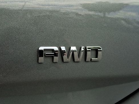 Used 2023 Chevrolet Equinox LS AWD/4WD image 31