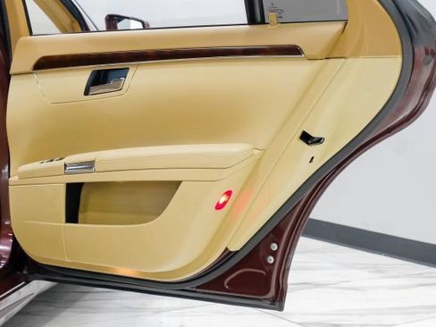Used 2011 Mercedes-Benz S 550 image 59