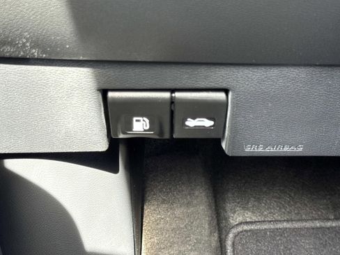 Used 2023 Nissan Versa S w/ S Plus Package image 20