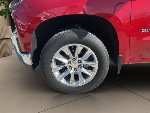 Used 2021 Chevrolet Silverado 1500 LTZ w/ LTZ Premium Package image 17