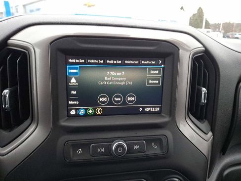 Used 2023 Chevrolet Silverado 2500 Custom image 15