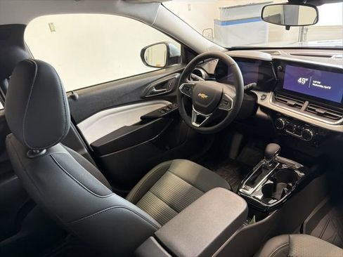 New 2026 Chevrolet Trax LT w/ Driver Confidence Package image 24