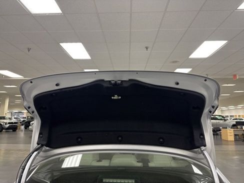 Used 2020 Toyota Corolla LE image 15