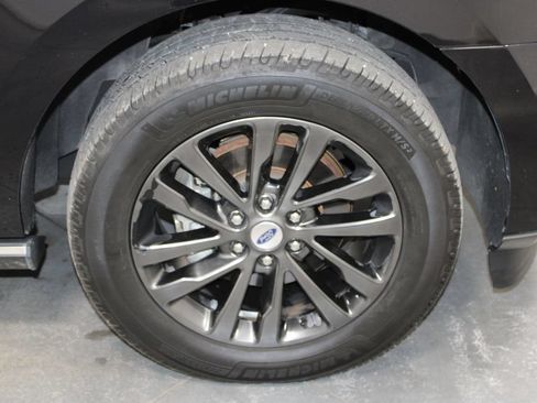 Used 2019 Ford Expedition Limited w/ Equipment Group 301A RWD image 64