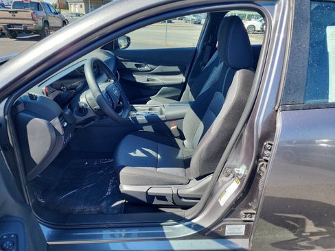 New 2026 Nissan Sentra SV image 11