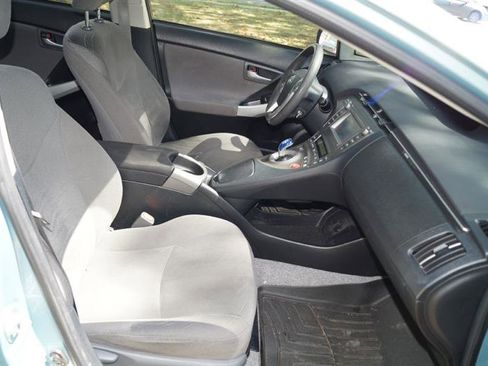Used 2015 Toyota Prius Five image 22