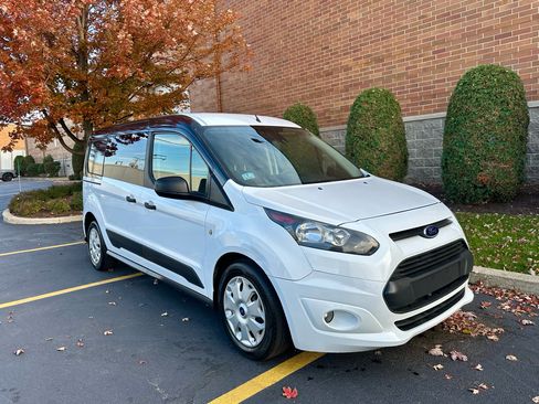 Used 2015 Ford Transit Connect XLT image 26