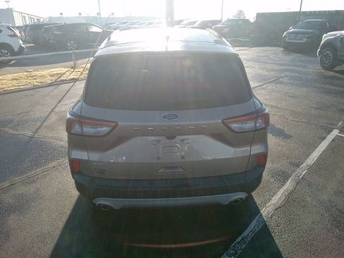 Used 2021 Ford Escape SEL w/ Technology Package image 6