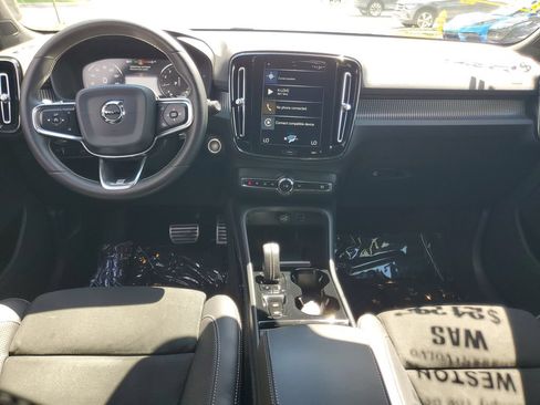 Used 2020 Volvo XC40 T5 R-Design AWD/4WD image 13