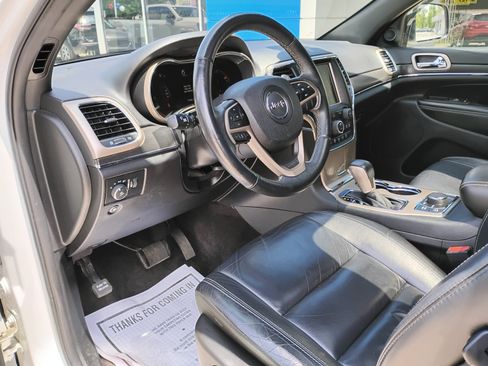 Used 2017 Jeep Grand Cherokee Limited AWD/4WD image 21