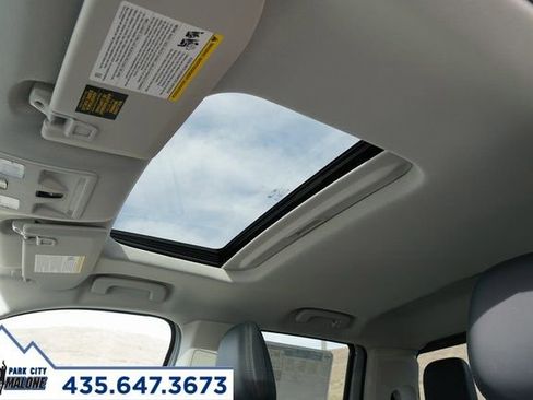 New 2026 Ford Maverick Lariat w/ Black Appearance Package image 57