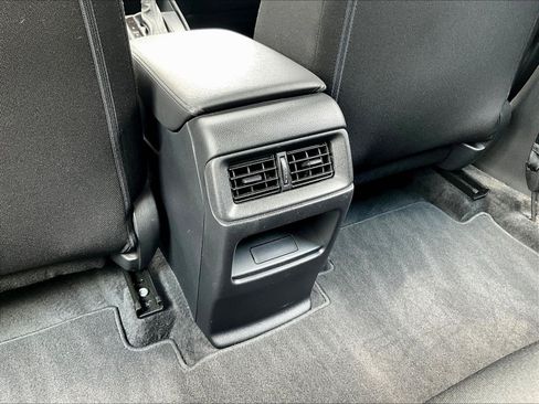 Used 2024 Honda CR-V LX image 10