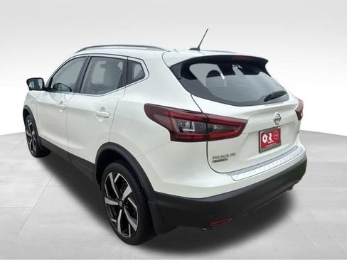 Used 2022 Nissan Rogue Sport SL FWD image 8