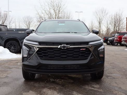 New 2026 Chevrolet Trax RS w/ Sunroof Package image 4