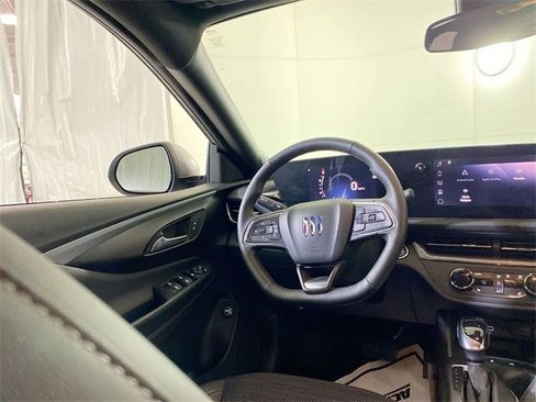 Used 2024 Buick Envista Preferred w/ Convenience I Package image 15