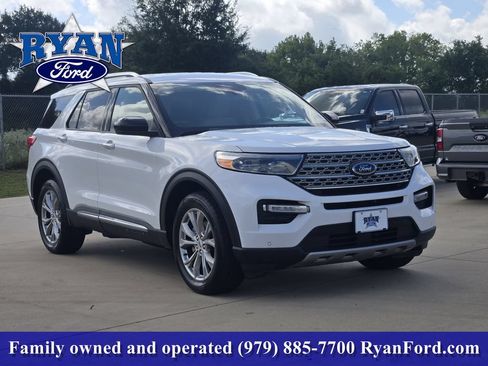 Used 2024 Ford Explorer Limited AWD/4WD image 2