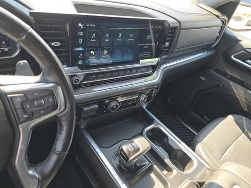 Used 2022 Chevrolet Silverado 1500 LTZ w/ Technology Package AWD/4WD image 30