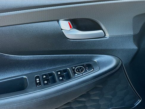 Used 2019 Hyundai Santa Fe SEL image 14