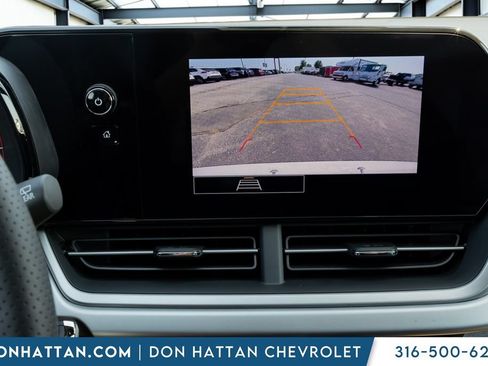 New 2026 Chevrolet Trax RS w/ Sunroof Package FWD image 8