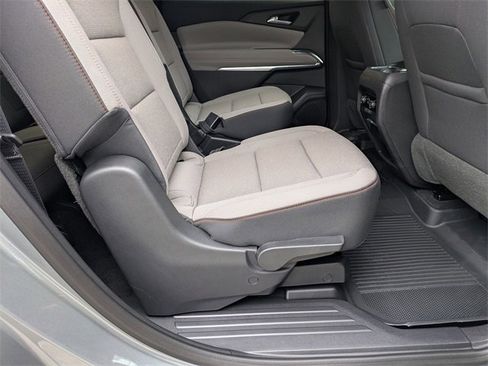 New 2026 Chevrolet Traverse LT w/ Sun and Wheel Package image 36