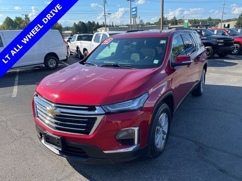 Certified 2023 Chevrolet Traverse LT image 1