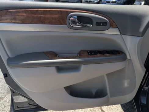 Used 2011 Buick Enclave CXL FWD image 9