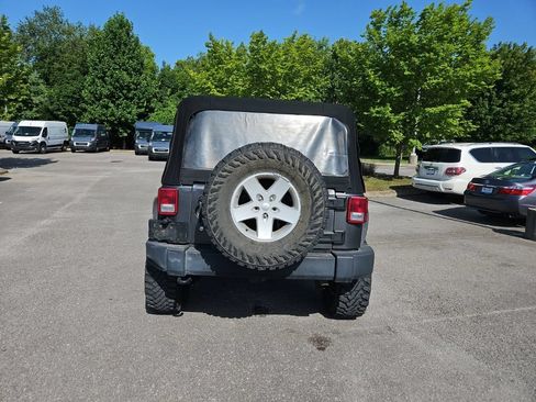 Used 2017 Jeep Wrangler Unlimited Sport w/ Quick Order Package 24S AWD/4WD image 6