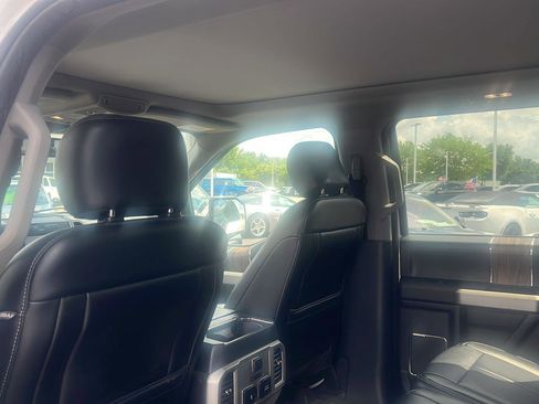 Used 2019 Ford F150 Lariat w/ Equipment Group 502A Luxury AWD/4WD image 18
