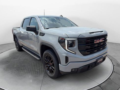 Used 2024 GMC Sierra 1500 Elevation AWD/4WD image 3
