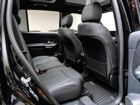 Used 2024 Mercedes-Benz GLB 250 w/ Exclusive Package image 36