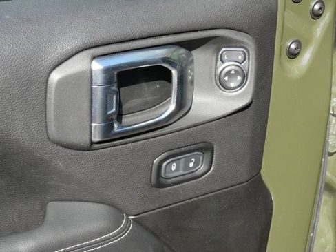 Used 2023 Jeep Wrangler Unlimited Sahara w/ LED Lighting Group AWD/4WD image 16