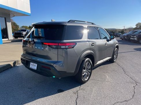 Used 2025 Nissan Pathfinder SV image 56