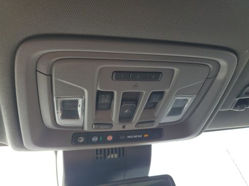 New 2025 GMC Sierra 3500 SLT w/ SLT Premium Package image 23