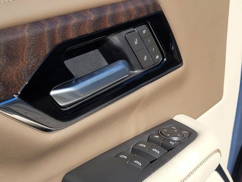 New 2026 GMC Yukon XL Denali w/ Denali Reserve Package image 10