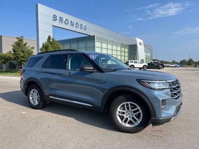 Used 2025 Ford Explorer Active