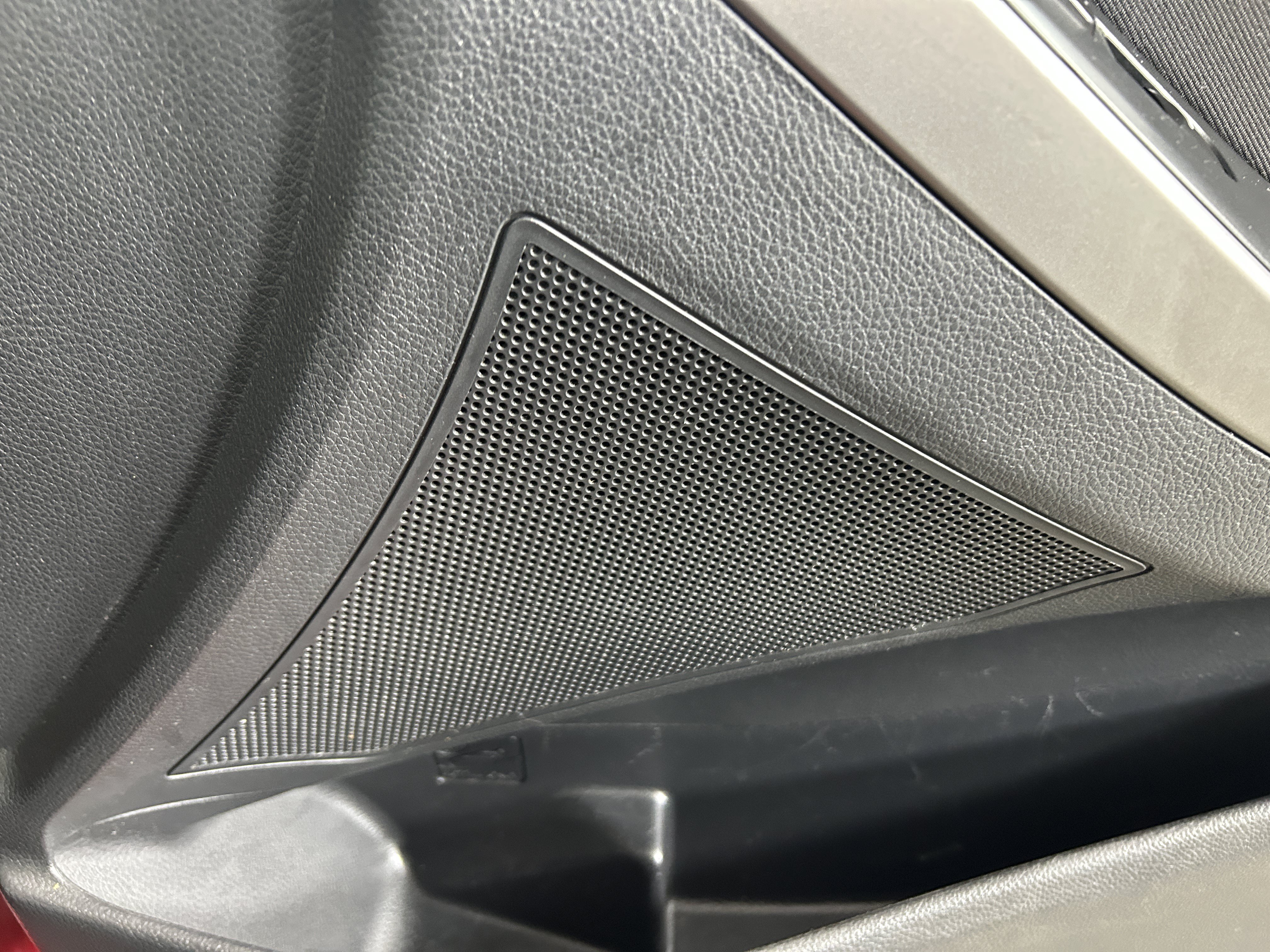 Used 2016 Hyundai Elantra GT FWD image 27