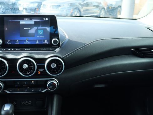 Used 2025 Nissan Sentra SV image 44