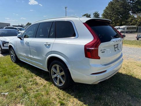 Used 2020 Volvo XC90 T6 Momentum w/ Protection Package Premier AWD/4WD image 6